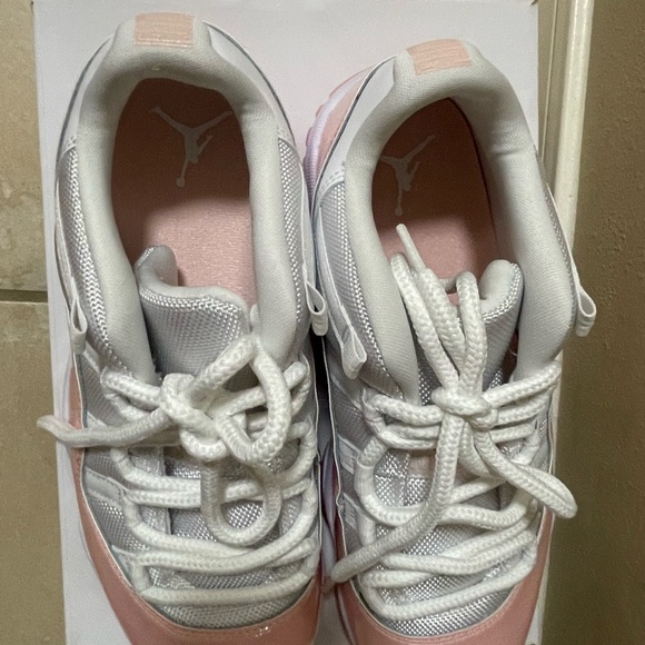Jordan 11 Retro Low in White and Pink - Picture 7 of 9